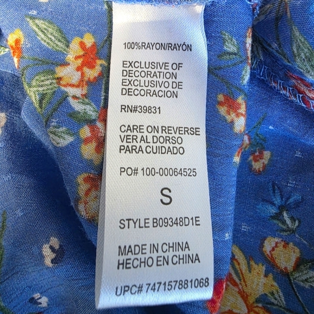 Democracy Floral Blouse with Tie Front Size Small - Picture 4 of 5